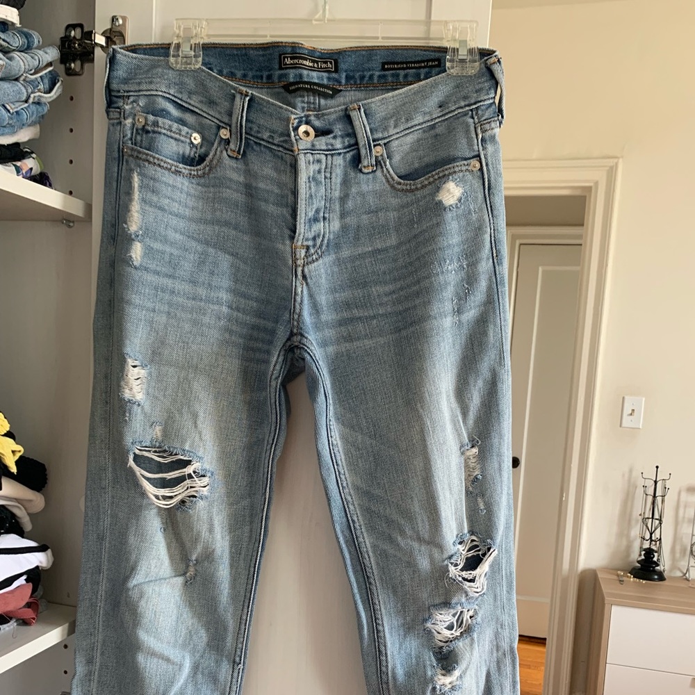 Abercrombie & Fitch Straight Boyfriend Jean
